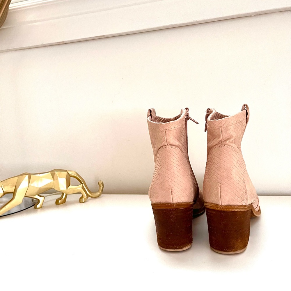 ‘Dirty Laundry’ Distressed Pink Ankle Boots - Picture 3 of 4